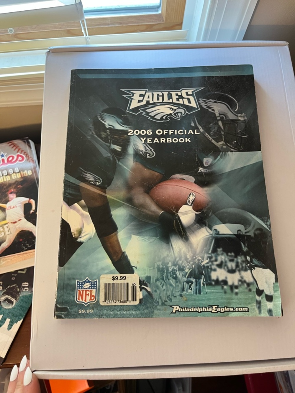 2006 Philadelphia Eagles Official Pictorial NFL Yearbook   T14
